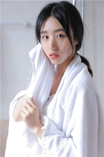 探花live聚合直播盒子